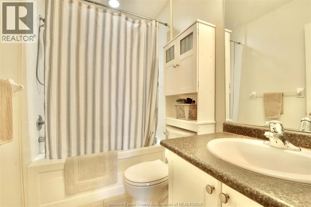 2650 Sandwich West Pkwy Unit# 405