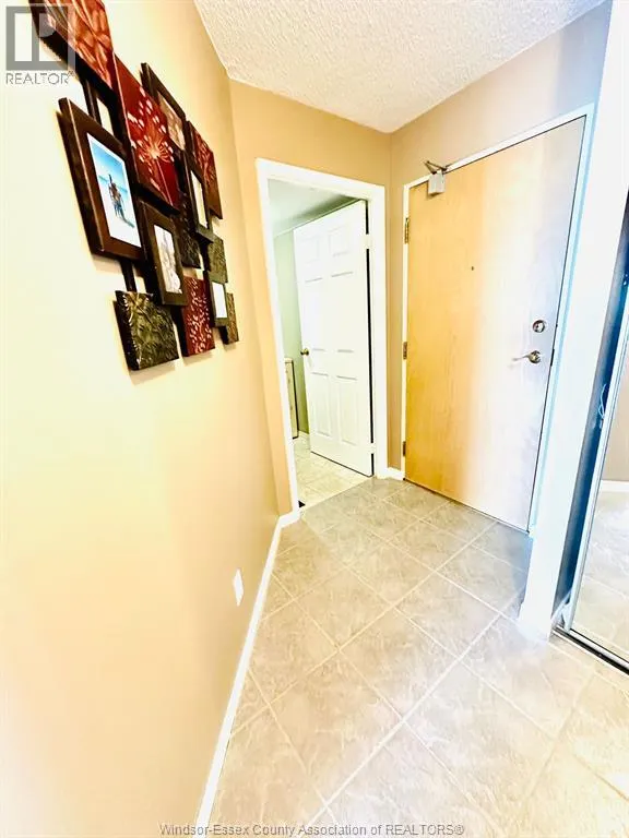 515 RIVERSIDE DRIVE West Unit# 1605
