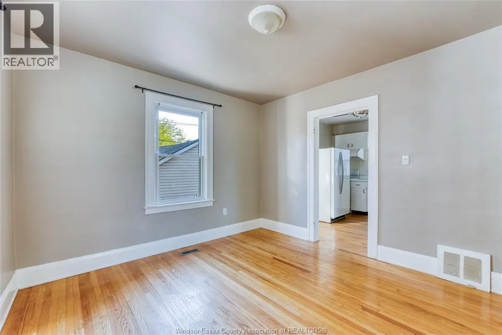 1516 DUFFERIN