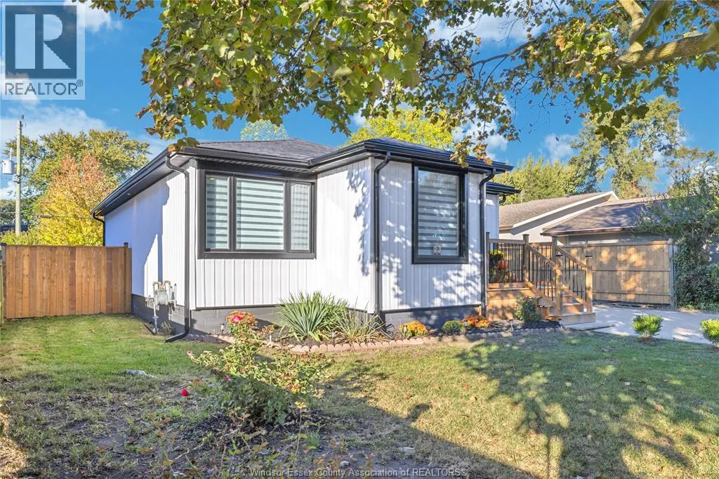 937 LAUZON ROAD