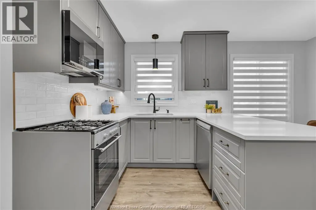 937 LAUZON ROAD