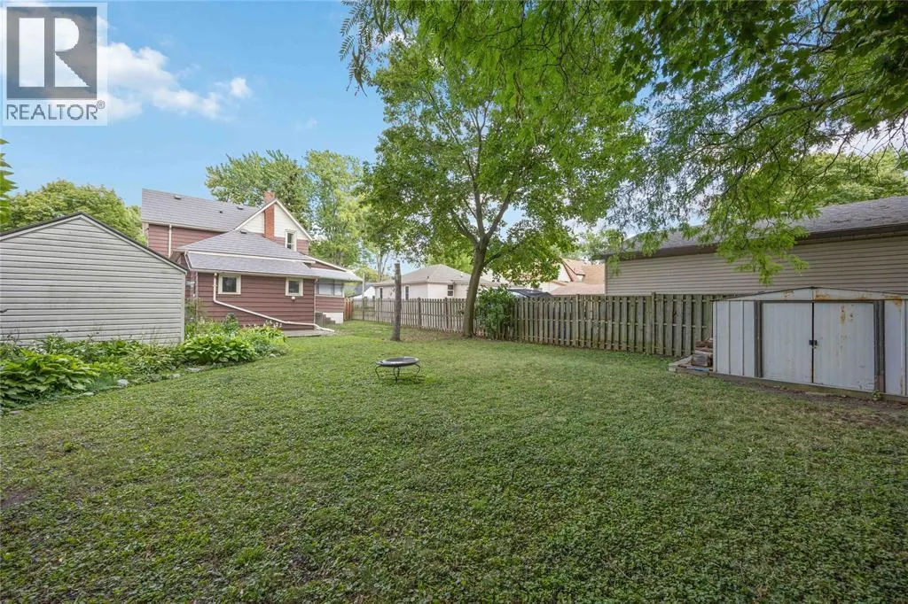 373 PALMERSTON STREET South