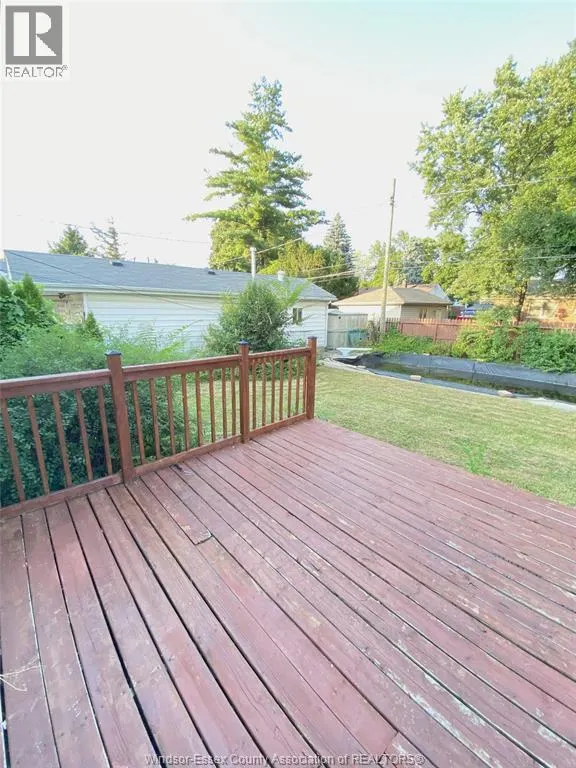 3672 MORRIS DRIVE