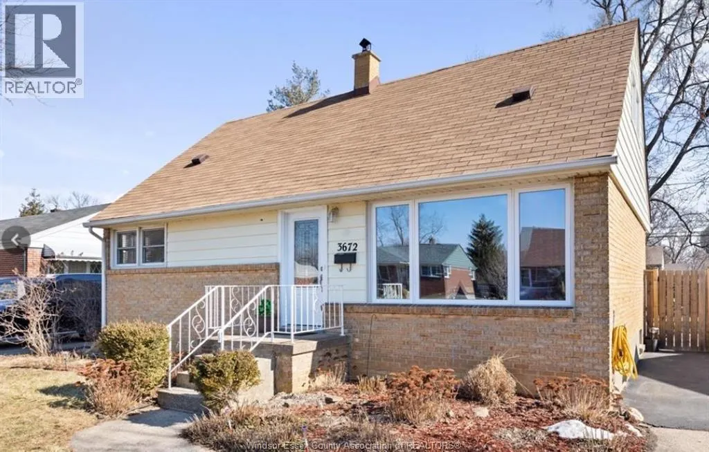 3672 MORRIS DRIVE