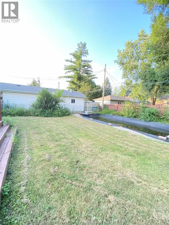 3672 MORRIS DRIVE