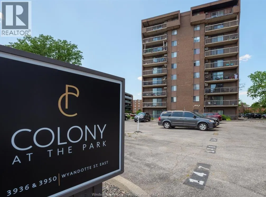 3936 Wyandotte STREET East Unit# 412