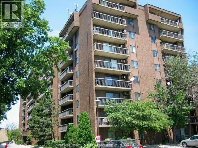 3936 Wyandotte STREET East Unit# 412