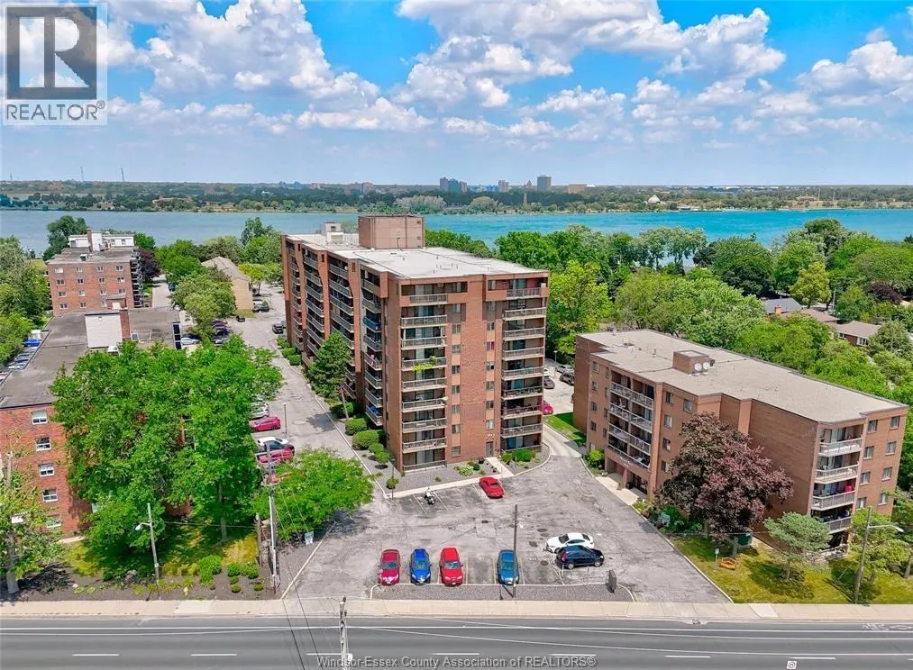 3936 Wyandotte STREET East Unit# 412