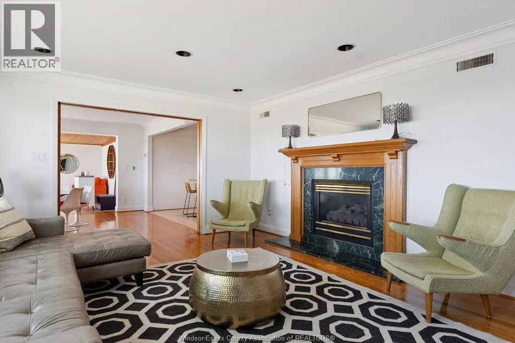 354 ELMGROVE DRIVE