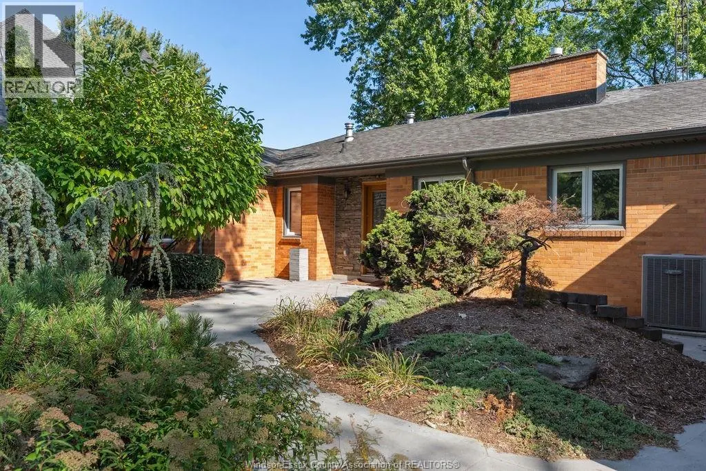 354 ELMGROVE DRIVE