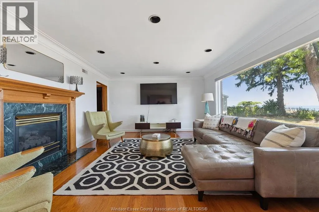 354 ELMGROVE DRIVE