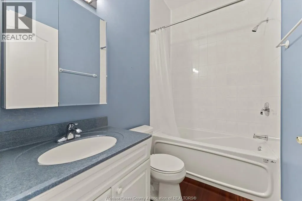 5055 RIVERSIDE DRIVE East Unit# 202
