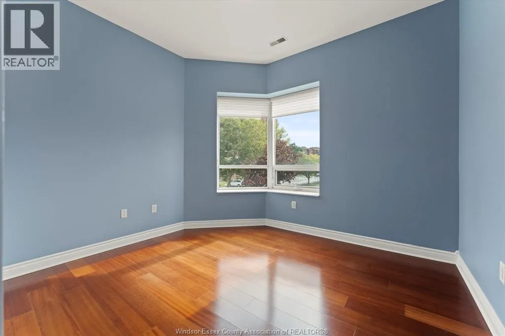 5055 RIVERSIDE DRIVE East Unit# 202
