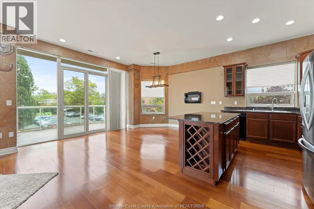 5055 RIVERSIDE DRIVE East Unit# 202