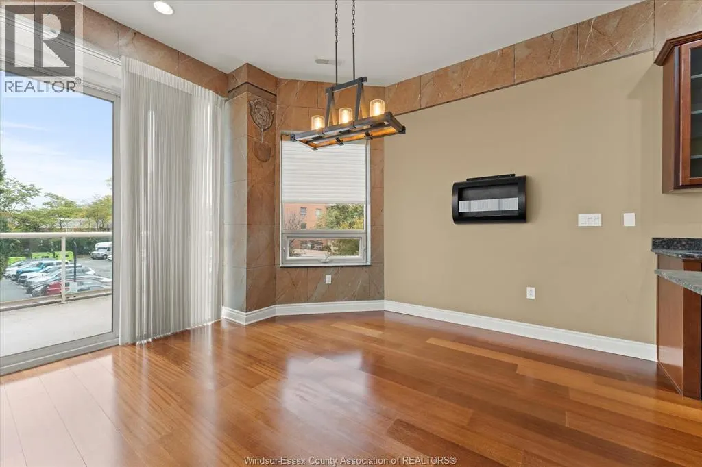 5055 RIVERSIDE DRIVE East Unit# 202