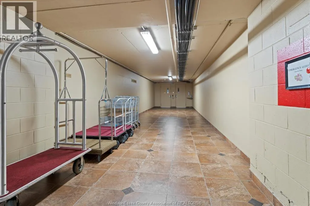 5055 RIVERSIDE DRIVE East Unit# 202