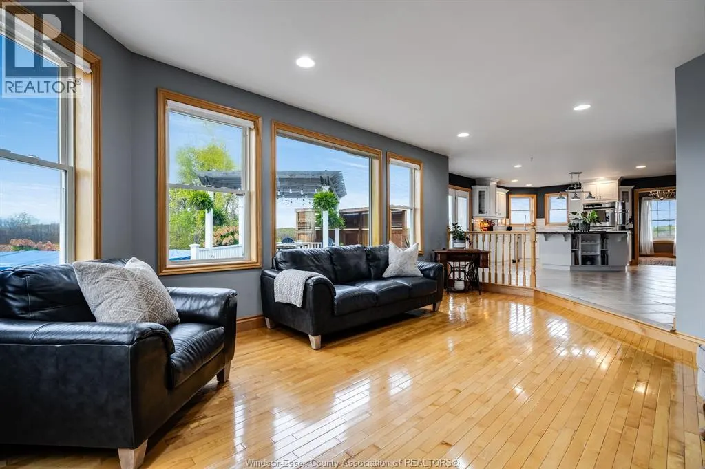 1951 BRIDGEN ROAD