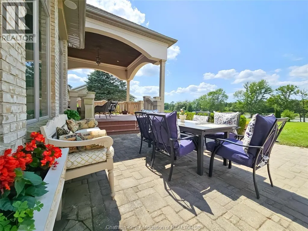 7635 River View LINE