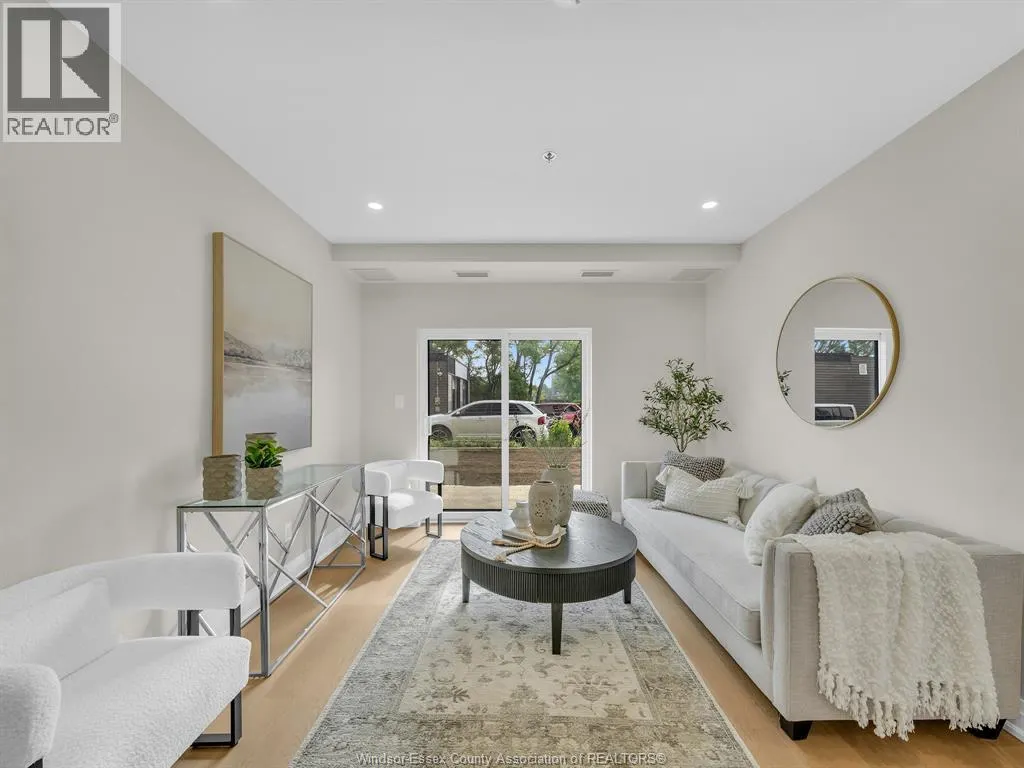 11646 TECUMSEH Road Unit# 301