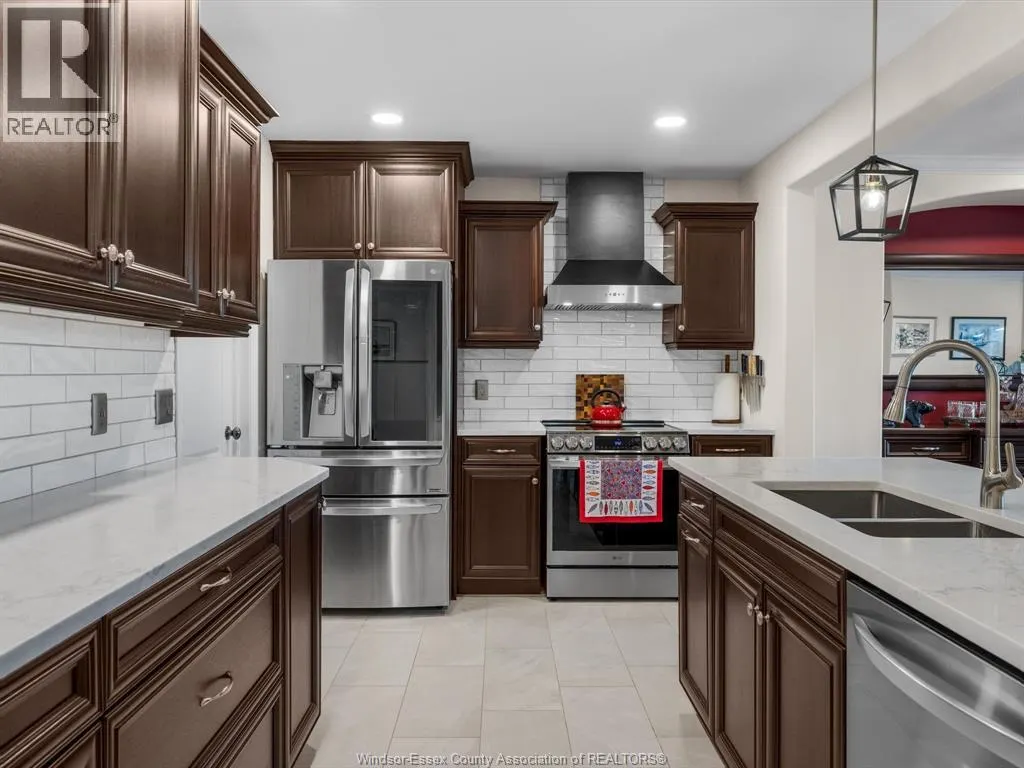 263 WHISPER CREEK CIRCLE