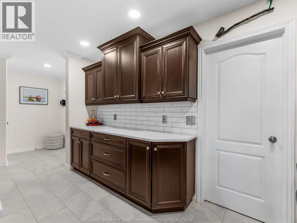 263 WHISPER CREEK CIRCLE