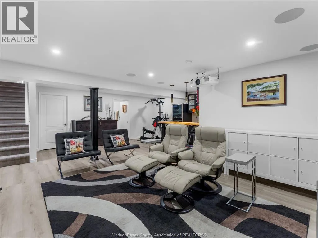 263 WHISPER CREEK CIRCLE