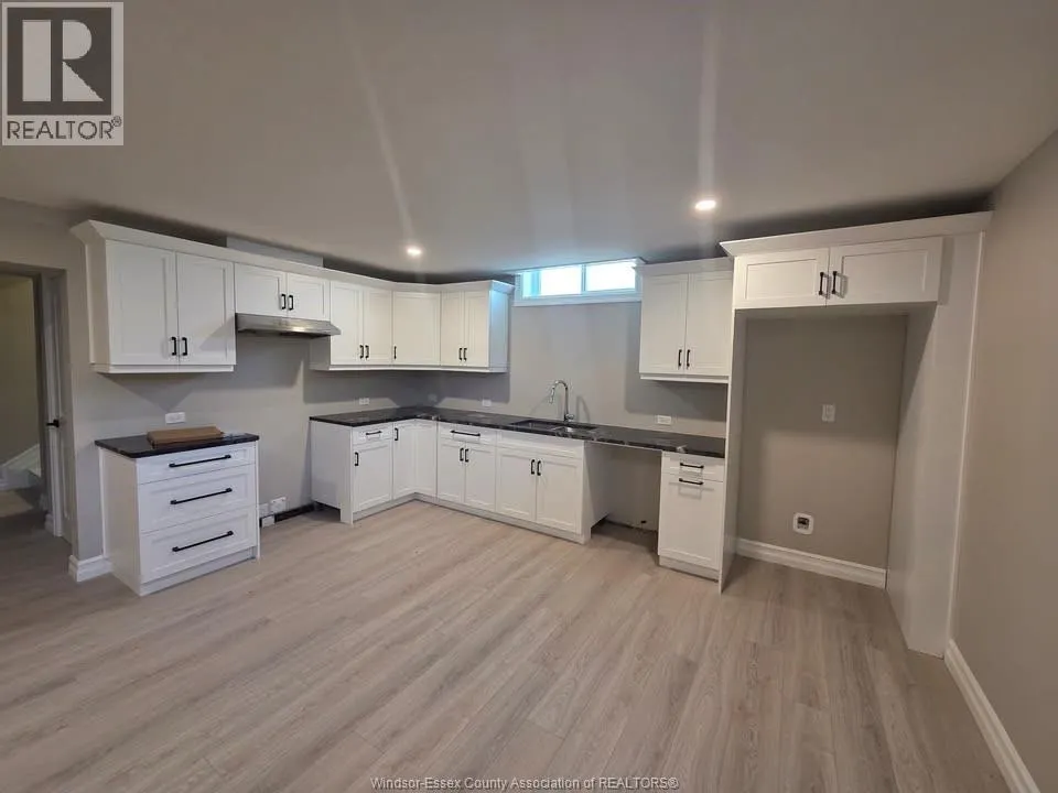 4410 BELMONT