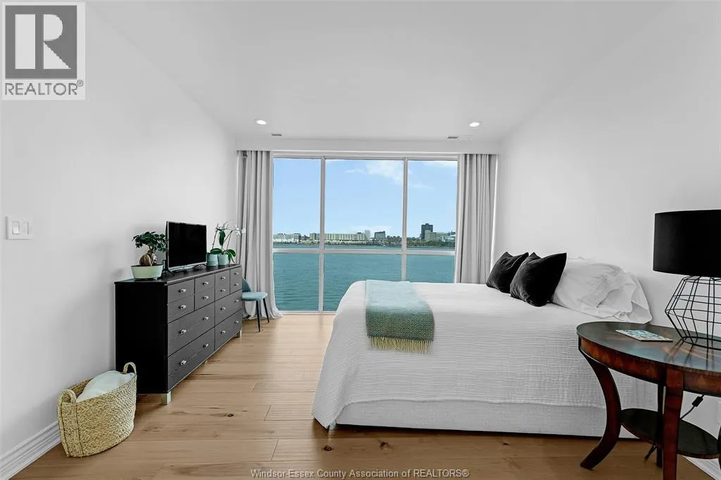 1225 RIVERSIDE DRIVE Unit# 404