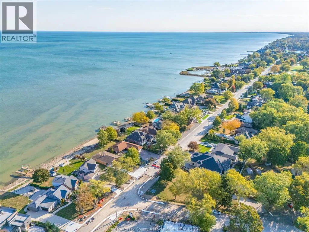 13918 RIVERSIDE DRIVE East