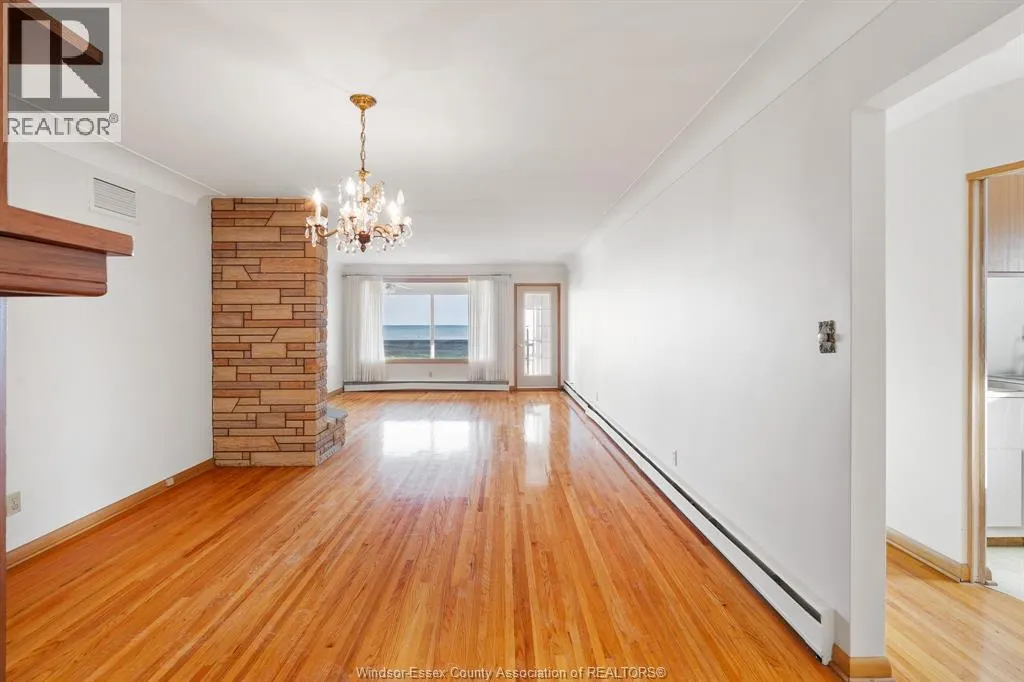 13918 RIVERSIDE DRIVE East