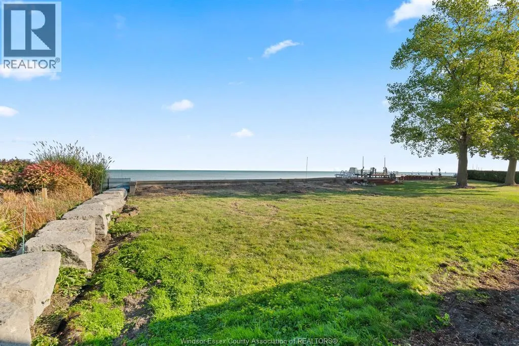 13918 RIVERSIDE DRIVE East