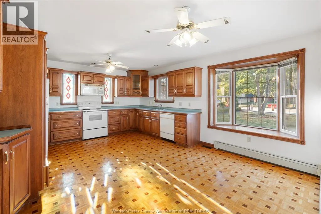 13918 RIVERSIDE DRIVE East