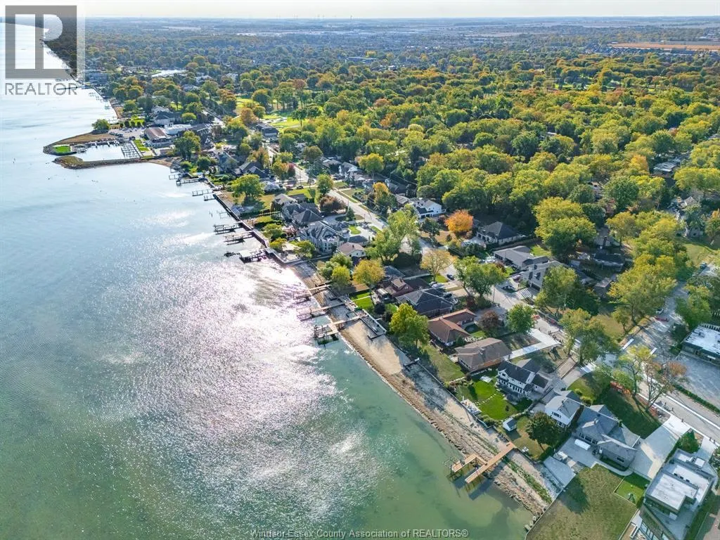 13918 RIVERSIDE DRIVE East