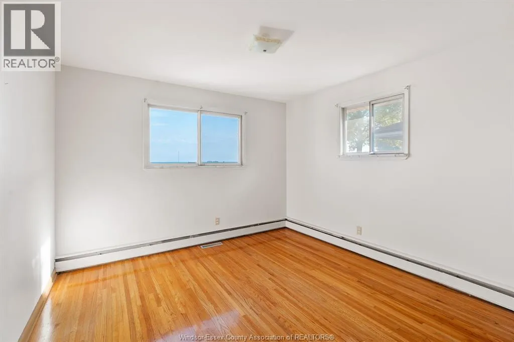 13918 RIVERSIDE DRIVE East