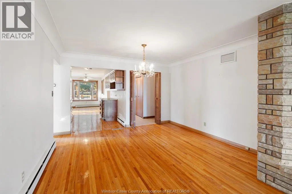 13918 RIVERSIDE DRIVE East