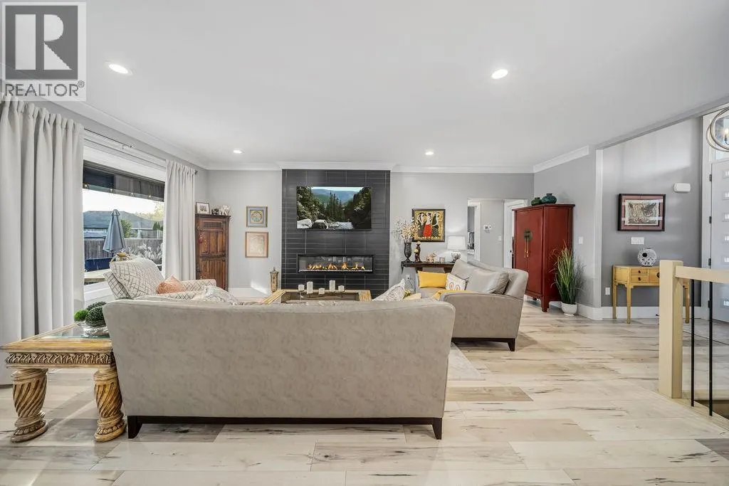 3489 TIMBER ROAD