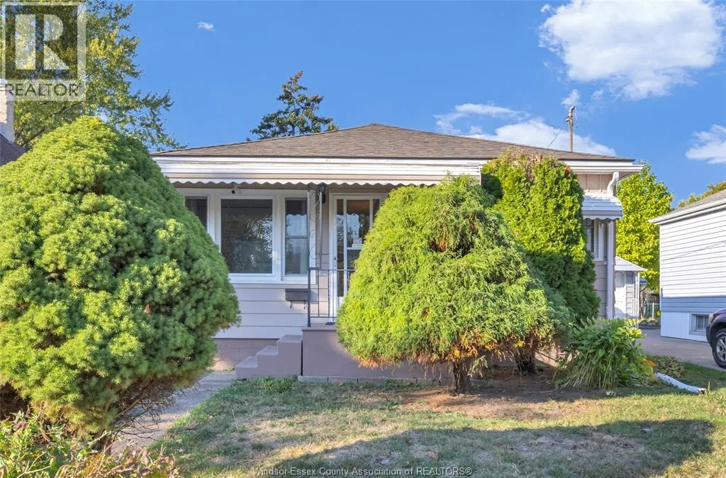 1575 BUCKINGHAM