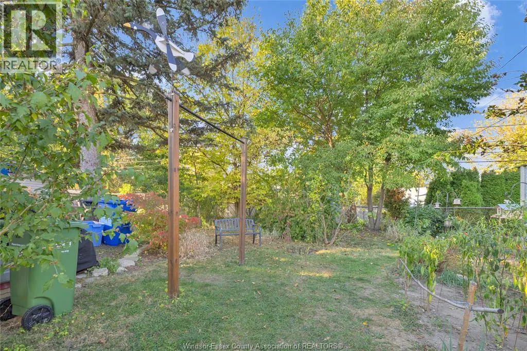 1575 BUCKINGHAM