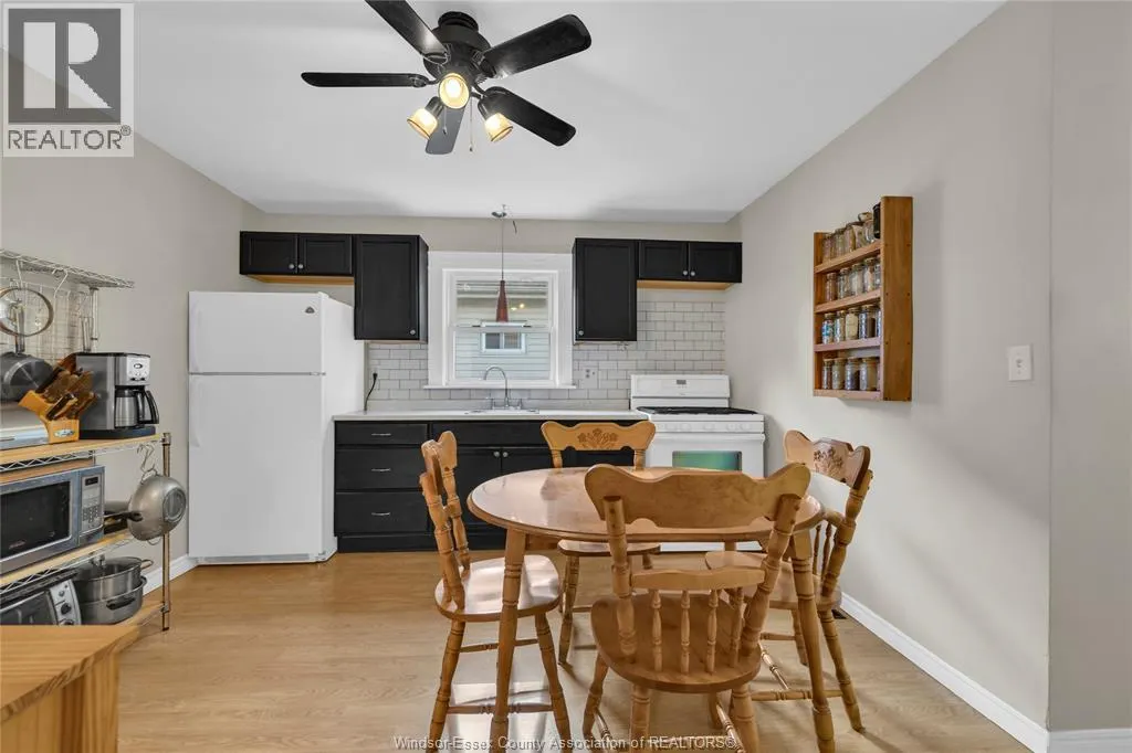 1575 BUCKINGHAM