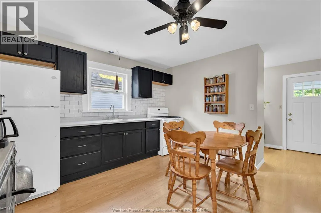 1575 BUCKINGHAM
