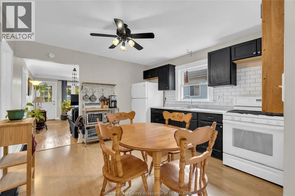 1575 BUCKINGHAM