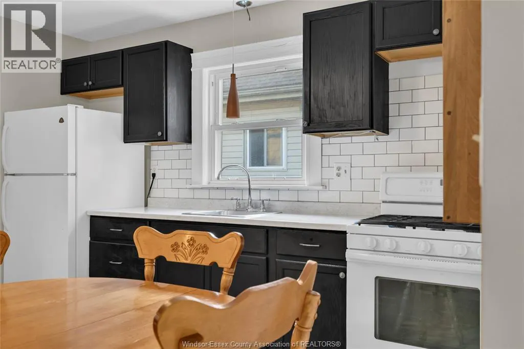 1575 BUCKINGHAM