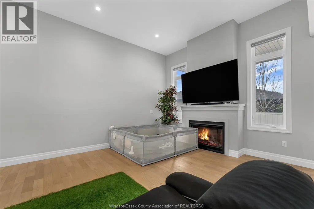 6123 MALDEN ROAD