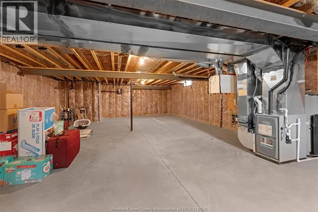 6123 MALDEN ROAD