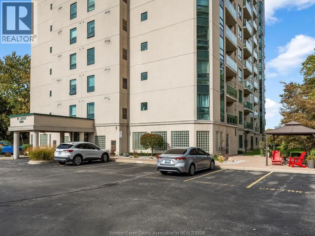 4789 RIVERSIDE DRIVE Unit# 304