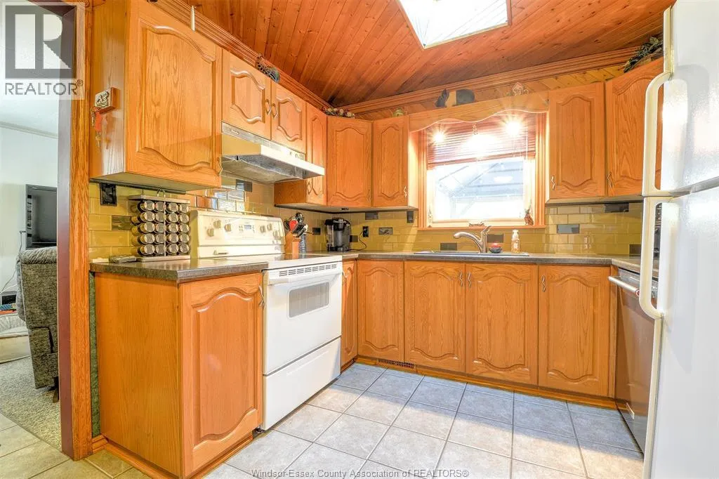209 KENWOOD