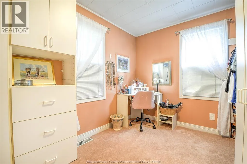 209 KENWOOD
