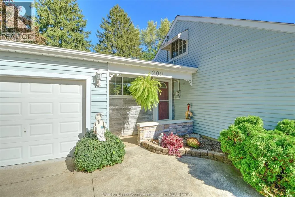 209 KENWOOD