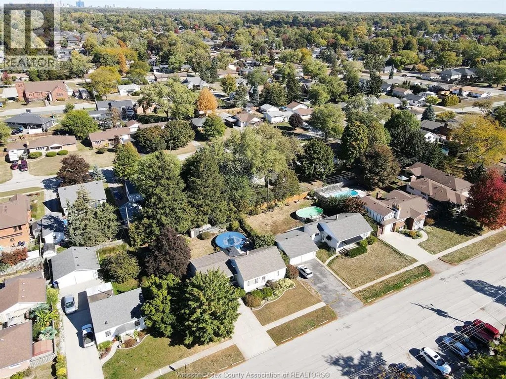 209 KENWOOD