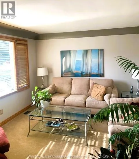 209 KENWOOD